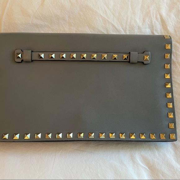 Authentic Valentino Rocketed flap clutch with wrist strap in greyish blue - Picture 4 of 4